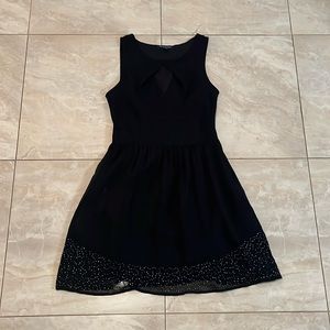 AE peephole dress